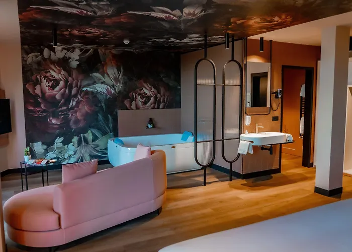 Отель Spirit Ciudad De Burgos